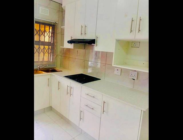 1 BEDROOM PROPERTY TO RENT IN UMLAZI W